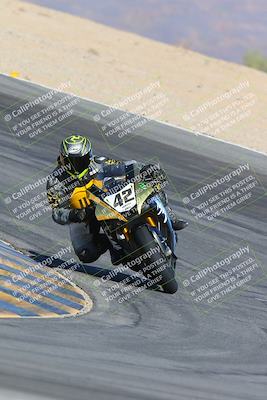 media/Nov-15-2024-CVMA Friday Practice (Fri) [[b142d29251]]/4-Group 4 and Trackday/Session 2 (Turn 10)/